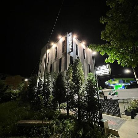 Bs Hotel دراس المظهر الخارجي الصورة